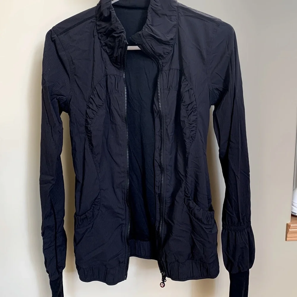 VGUC Lululemon Ruched Balance Fall/Spring Jacket - Picture 2 of 4